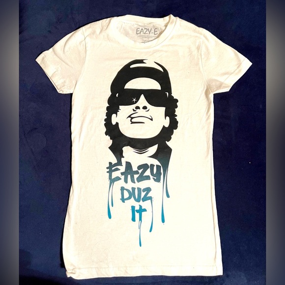 Lot of vintage graphic tees - Picture 6 of 16